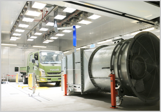 四驱高低温环境仓.jpg 四驱高低温环境仓.jpg